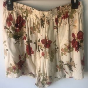 volcom flowy shorts. size medium.